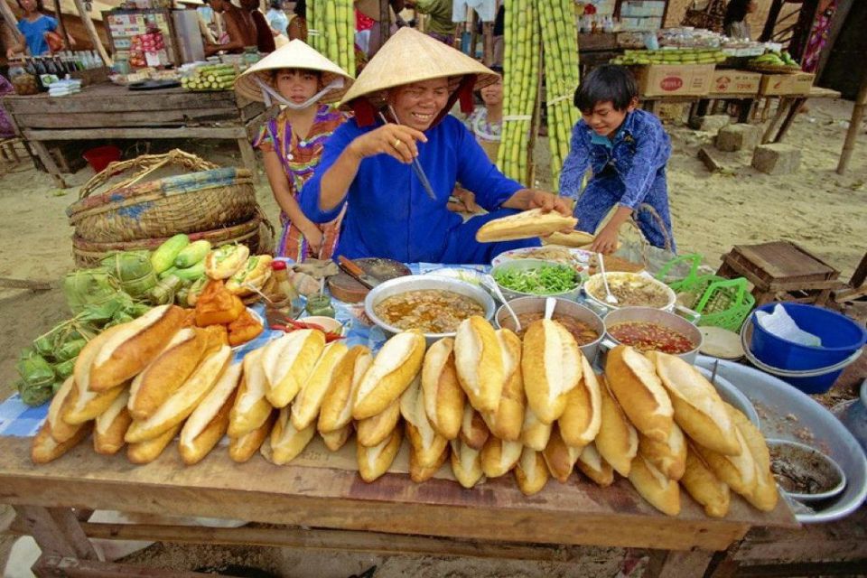 banh mi - hanoi local food tours