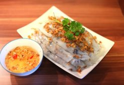 hanoi local food tours - banh cuon