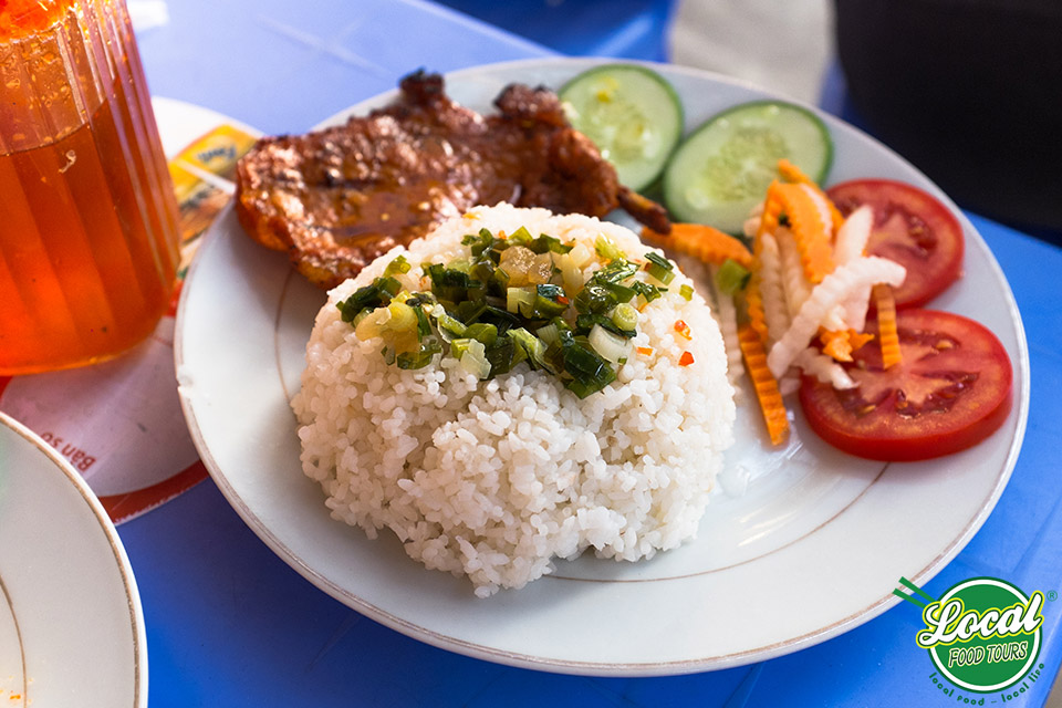 Rice, Special Dish In Traditional Vietnam Meals - Hanoi Local Food Tours