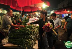 Top Of The Most Popular Market In Hanoi - Hanoi Local Food Tours