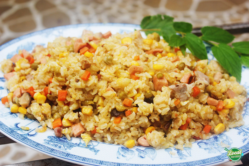 Com Rang- Fried Rice - Hanoi Local Food Tours