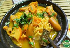 Pha Lau – The Specialty Of Saigon People - Hanoi Local Food Tours