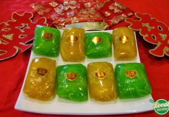 Phu The Cake – The Symbol of the Faithfulness - Hanoi Local Food Tours